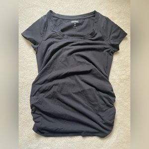 Old Navy Maternity T-shirt